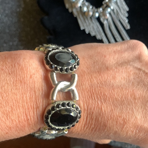 💎💎💎3 for 12💎💎💎Necklace and Bracelet Set - Picture 6 of 8